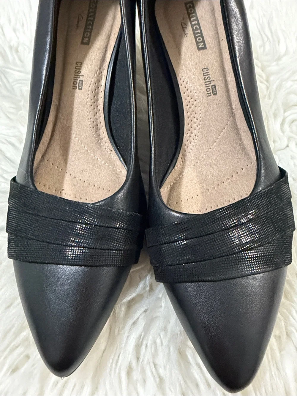 Clarks Black Leather Pointed Toe with Layered Textured Band Size 9 NWT